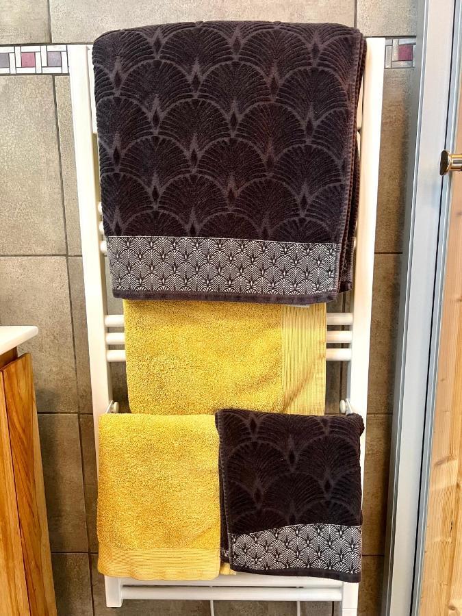 * La Maisonette * Avec Sauna & Hammam Privatifs เนอแวร์ ภายนอก รูปภาพ